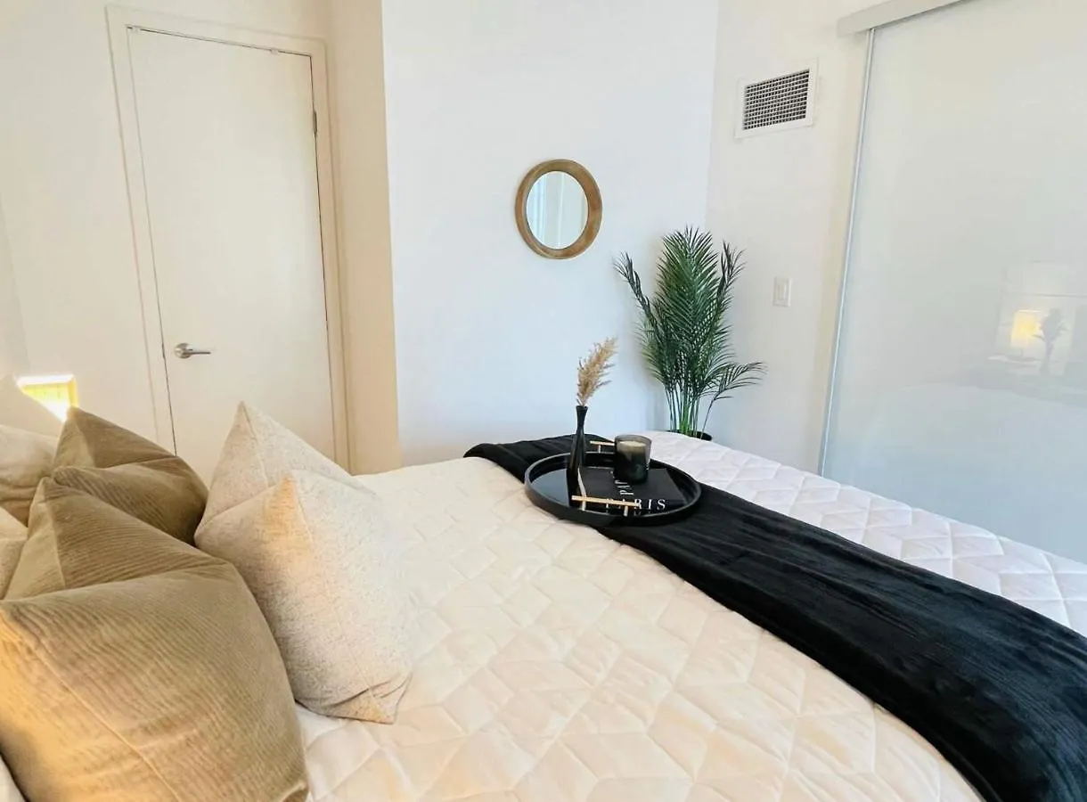Downtown Toronto Condo Near Cn Tower contacts