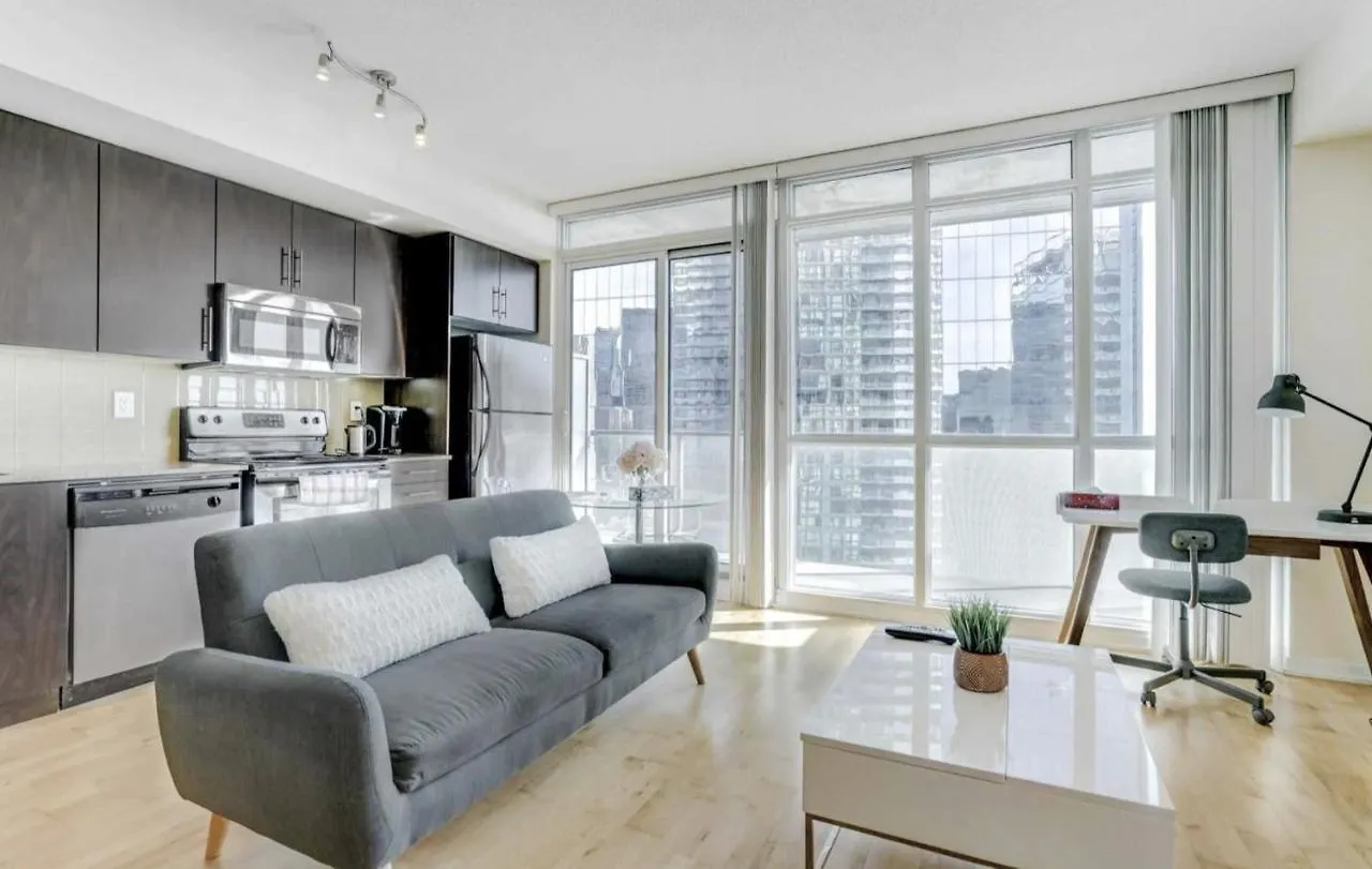 Apartment Downtown Toronto Condo Near Cn Tower