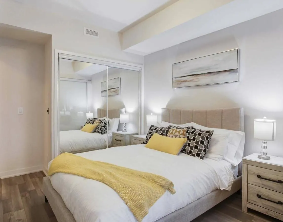 Apartment Downtown Toronto Condo Near Cn Tower