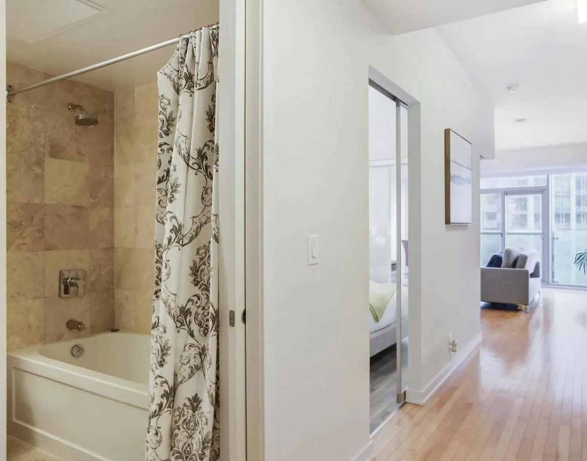 Downtown Toronto Condo Near Cn Tower 0*,  Canada