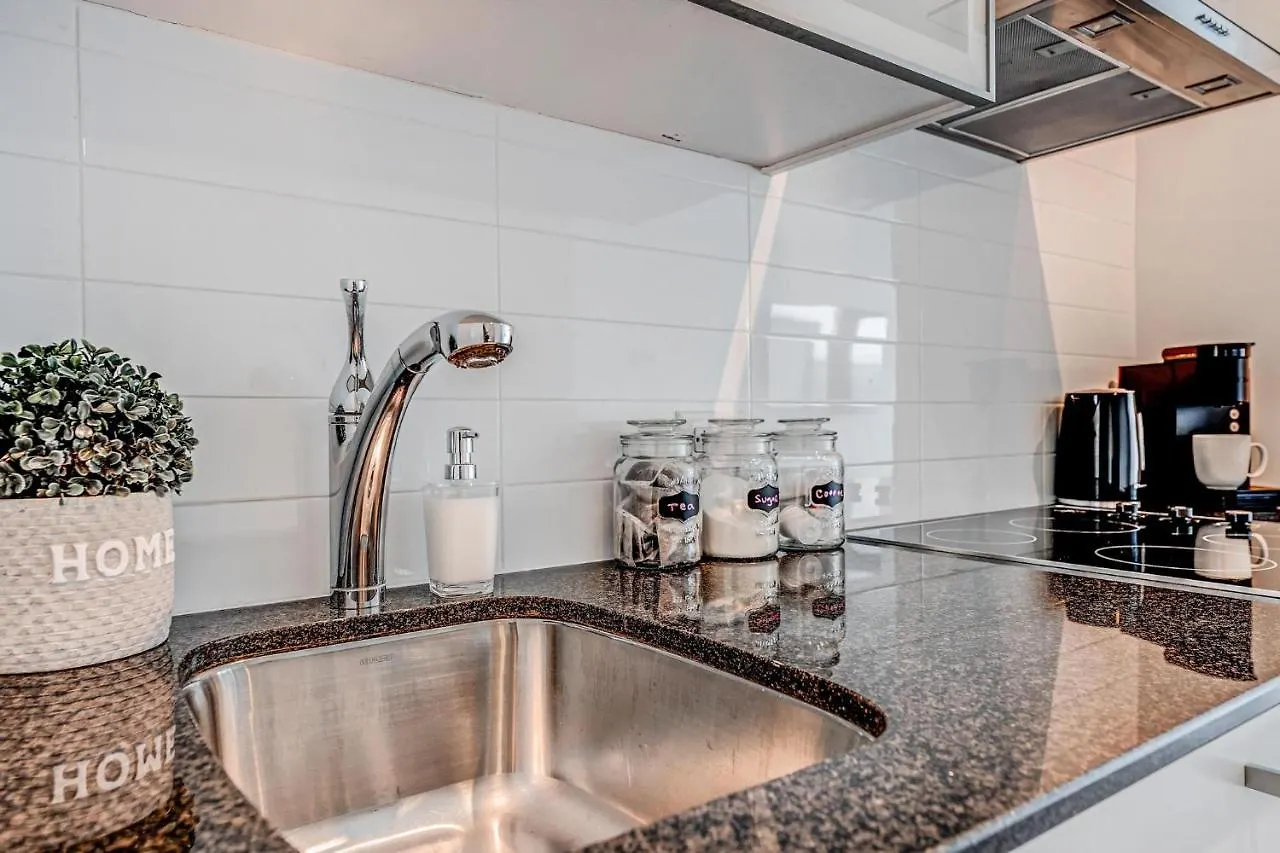 Downtown Toronto Condo Near Cn Tower Apartment