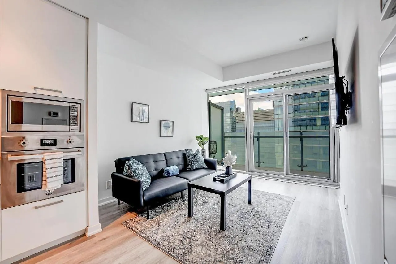 Apartment Downtown Toronto Condo Near Cn Tower Canada
