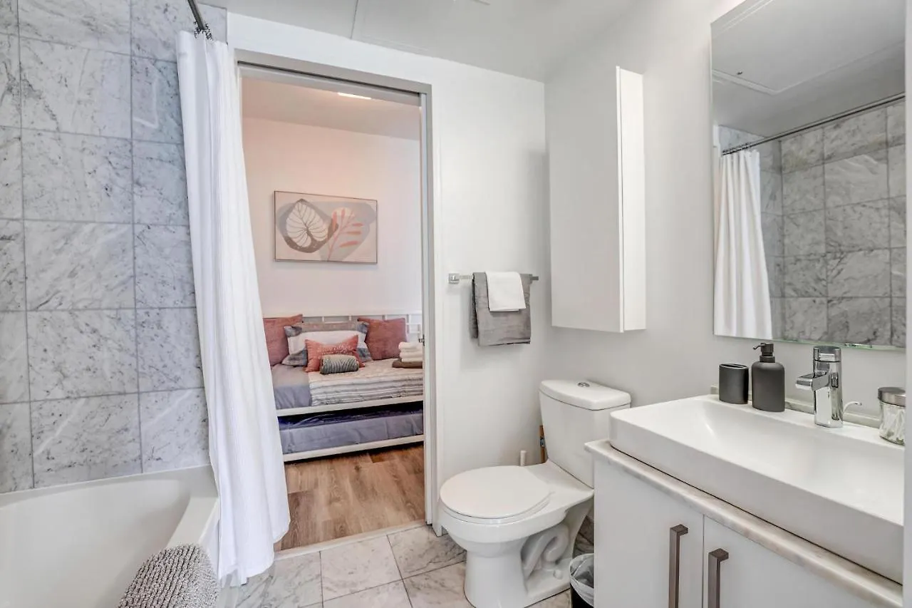 Apartment Downtown Toronto Condo Near Cn Tower