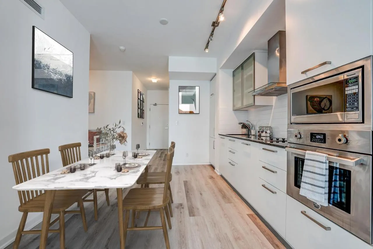 Apartment Downtown Toronto Condo Near Cn Tower