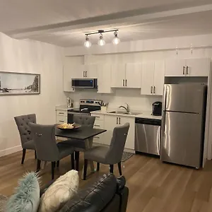  Apartment Adorable 1 Bedroom Suite- A Skip To Galloping Goose Canada